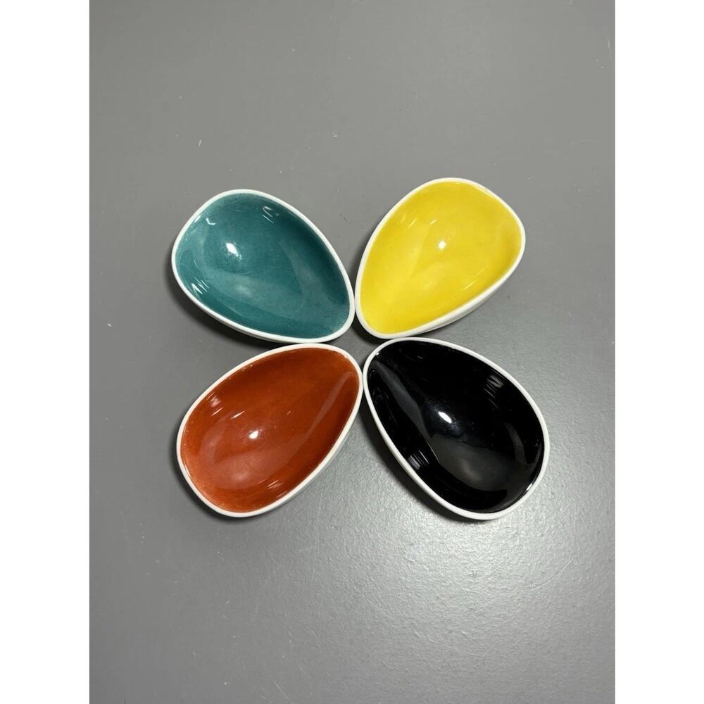 Helmut Krüger (Set of 4) Porcelain Small Teardrop Shaped Bowls MCM Vtg Germany